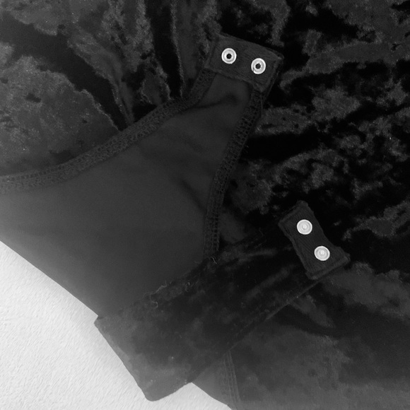 Tobi Choker Bodysuit Size S Petite - Picture 5 of 5